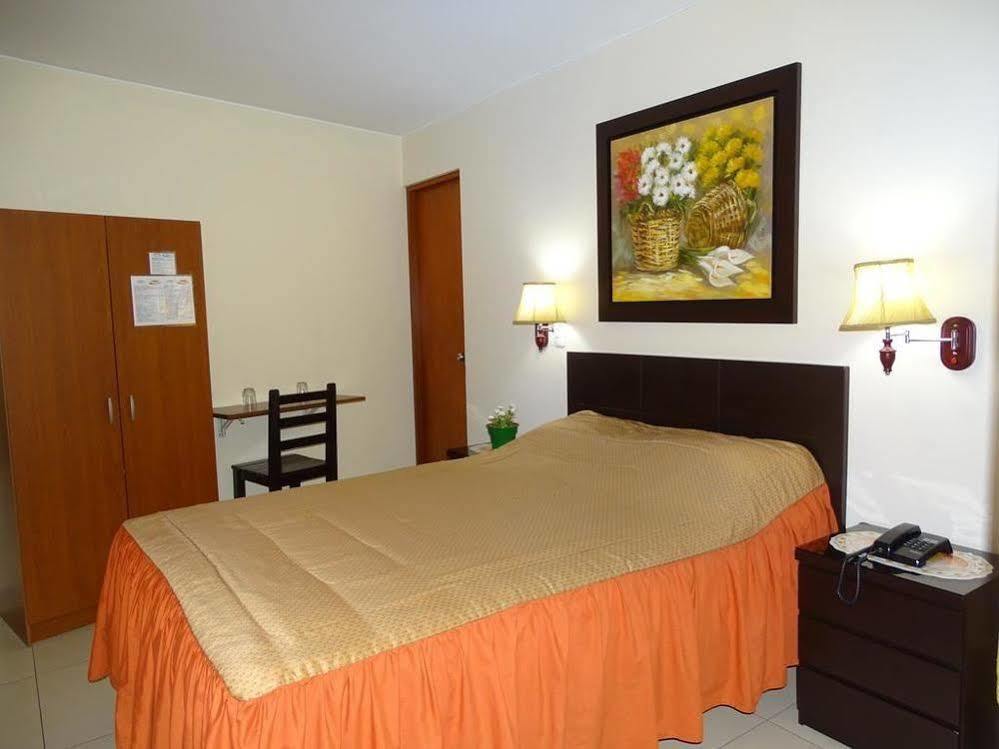 Dimar Hostel *